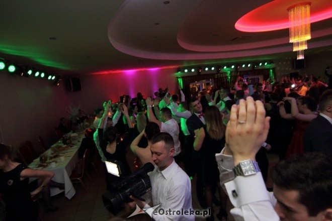 Studniówka ZSZ nr 1 w Ostrołęce [10.01.2015] - zdjęcie #49 - eOstroleka.pl