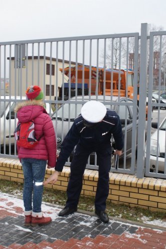 O bezpieczeństwie z uczniami SP w Lelisie [15.01.2015] - zdjęcie #2 - eOstroleka.pl