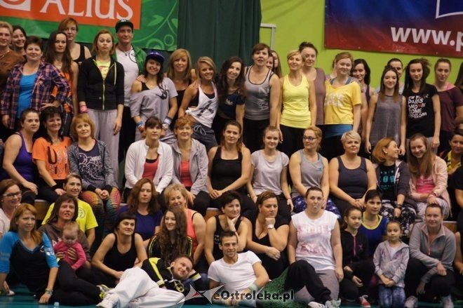 Maraton Zumby w hali im. A. Gołasia [17.01.2015] - zdjęcie #3 - eOstroleka.pl