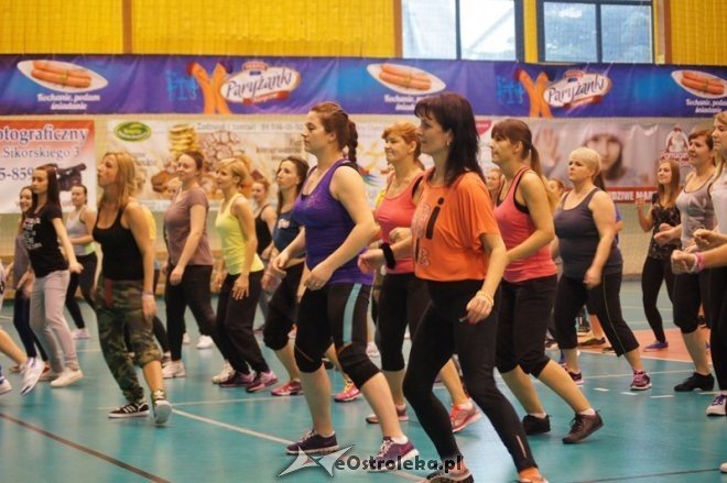 Maraton Zumby w hali im. A. Gołasia [17.01.2015] - zdjęcie #53 - eOstroleka.pl