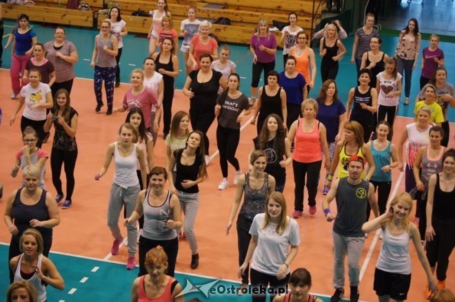 Maraton Zumby w hali im. A. Gołasia [17.01.2015] - zdjęcie #35 - eOstroleka.pl