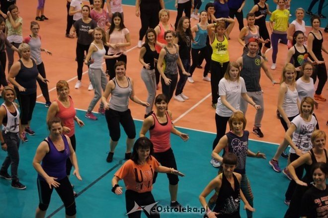 Maraton Zumby w hali im. A. Gołasia [17.01.2015] - zdjęcie #28 - eOstroleka.pl
