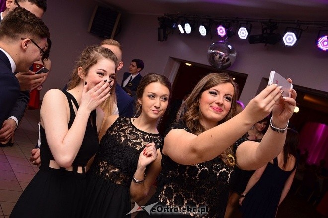 Studniówka I LO [17.01.2015] - zdjęcie #57 - eOstroleka.pl