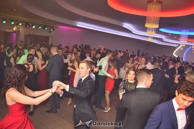 Studniówka I LO [17.01.2015] - zdjęcie #30 - eOstroleka.pl