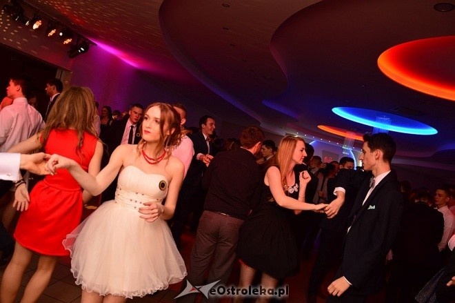 Studniówka I LO [17.01.2015] - zdjęcie #45 - eOstroleka.pl