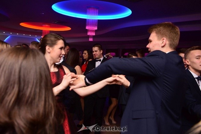 Studniówka I LO [17.01.2015] - zdjęcie #10 - eOstroleka.pl