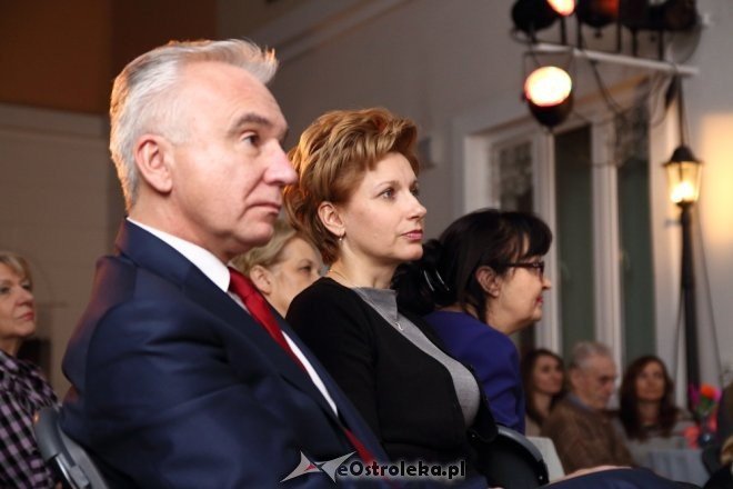 Premiera książki „Kurpiowskie Kwiaty” dr Agnieszki Tańskiej [20.01.2015] - zdjęcie #18 - eOstroleka.pl