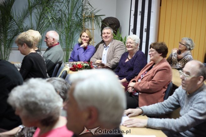Wieczór w Arce: Spotkanie autorskie z Elżbietą Wardęszkiewicz [22.01.2015] - zdjęcie #2 - eOstroleka.pl