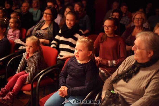 „Babciu, jakie znasz bajki?” w wykonaniu słuchaczy OUTW [23.01.2015] - zdjęcie #8 - eOstroleka.pl