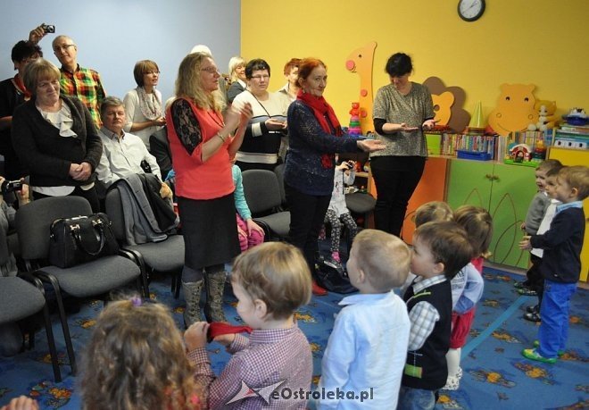 Dzień Babci i Dziadka w Punkcie Przedszkolnym „Kangurek” [23.01.2015] - zdjęcie #29 - eOstroleka.pl