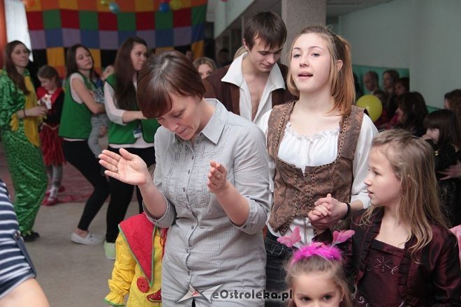 Bal karnawałowy dla podopiecznych MOPR [30.01.2015] - zdjęcie #3 - eOstroleka.pl