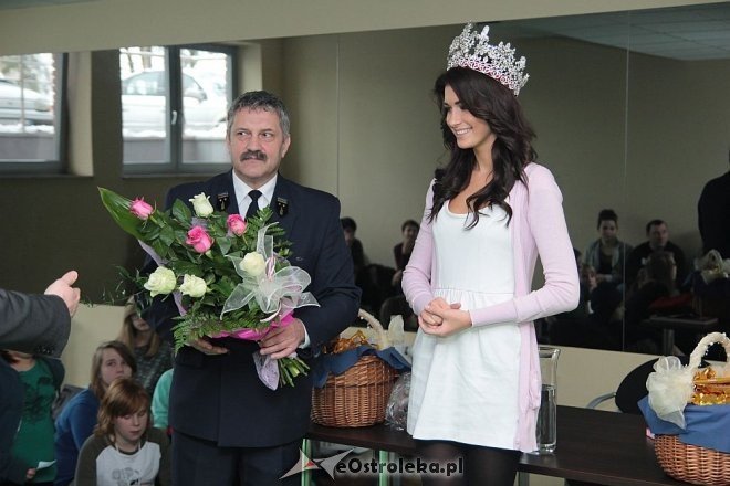 Miss Polski, Ewa Mielnicka czytała bajki w ostrołęckim aquaparku [] - zdjęcie #2 - eOstroleka.pl