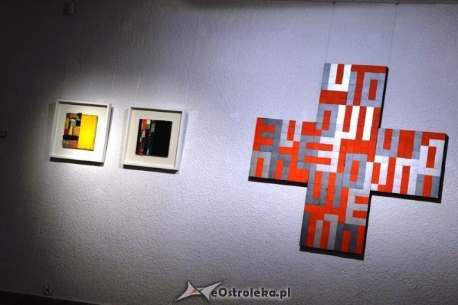 Wernisaż wystawy malarskiej KU ABSTRAKCJI [05.02.2015] - zdjęcie #44 - eOstroleka.pl