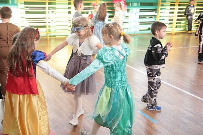 Ball karnawałowy w SP nr 2 [06.02.2015] - zdjęcie #134 - eOstroleka.pl