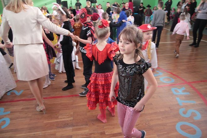 Ball karnawałowy w SP nr 2 [06.02.2015] - zdjęcie #125 - eOstroleka.pl