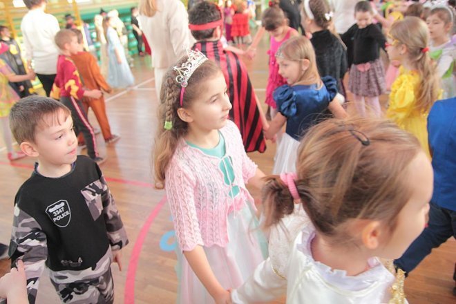 Ball karnawałowy w SP nr 2 [06.02.2015] - zdjęcie #122 - eOstroleka.pl