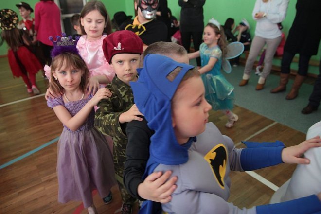Ball karnawałowy w SP nr 2 [06.02.2015] - zdjęcie #111 - eOstroleka.pl