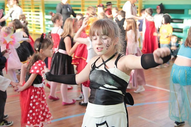 Ball karnawałowy w SP nr 2 [06.02.2015] - zdjęcie #32 - eOstroleka.pl