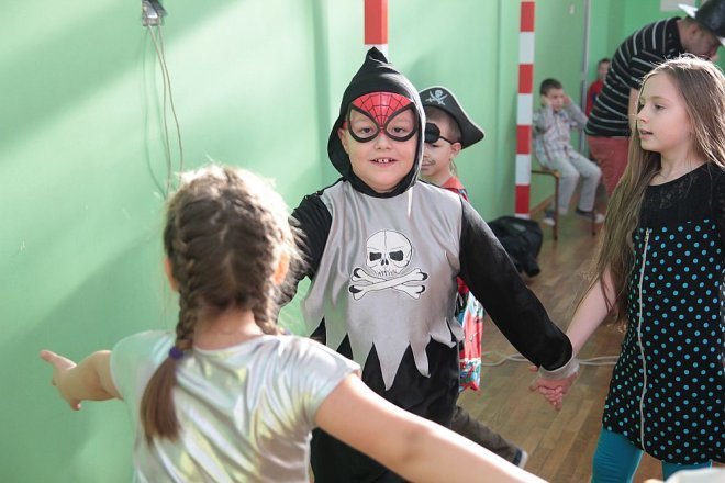 Ball karnawałowy w SP nr 2 [06.02.2015] - zdjęcie #25 - eOstroleka.pl