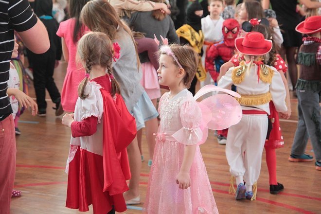 Ball karnawałowy w SP nr 2 [06.02.2015] - zdjęcie #16 - eOstroleka.pl