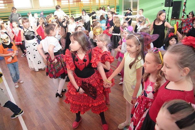 Ball karnawałowy w SP nr 2 [06.02.2015] - zdjęcie #9 - eOstroleka.pl