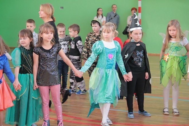 Ball karnawałowy w SP nr 2 [06.02.2015] - zdjęcie #100 - eOstroleka.pl