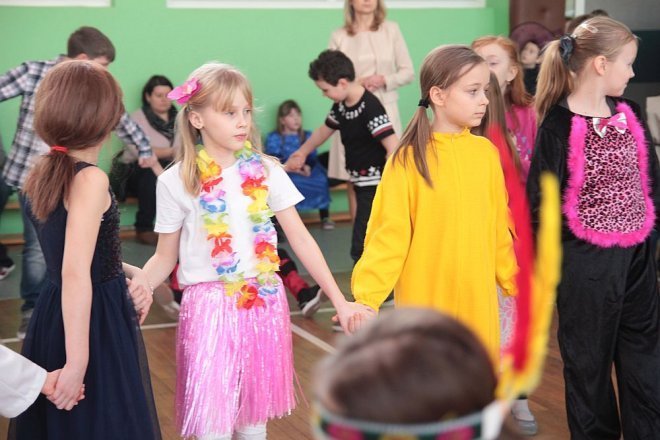 Ball karnawałowy w SP nr 2 [06.02.2015] - zdjęcie #95 - eOstroleka.pl