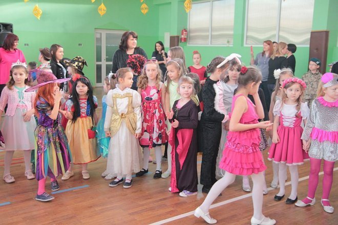 Ball karnawałowy w SP nr 2 [06.02.2015] - zdjęcie #86 - eOstroleka.pl