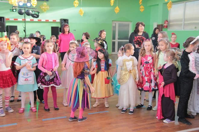 Ball karnawałowy w SP nr 2 [06.02.2015] - zdjęcie #85 - eOstroleka.pl