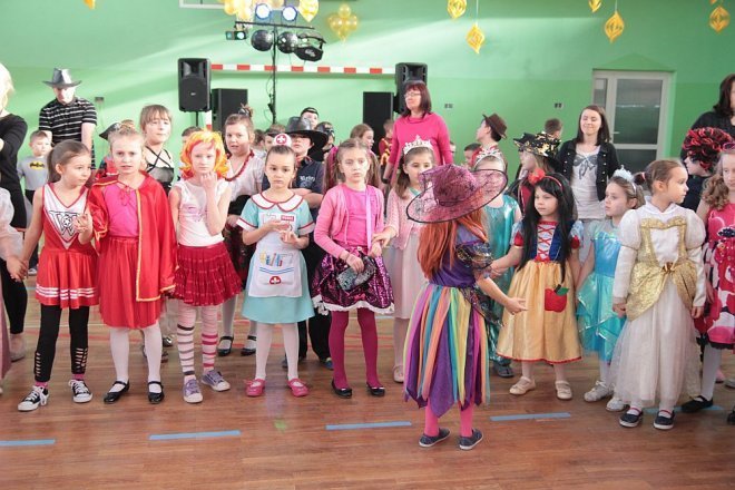 Ball karnawałowy w SP nr 2 [06.02.2015] - zdjęcie #84 - eOstroleka.pl