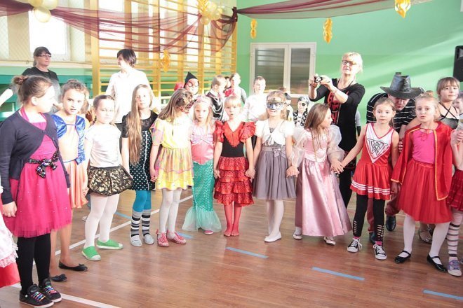 Ball karnawałowy w SP nr 2 [06.02.2015] - zdjęcie #81 - eOstroleka.pl
