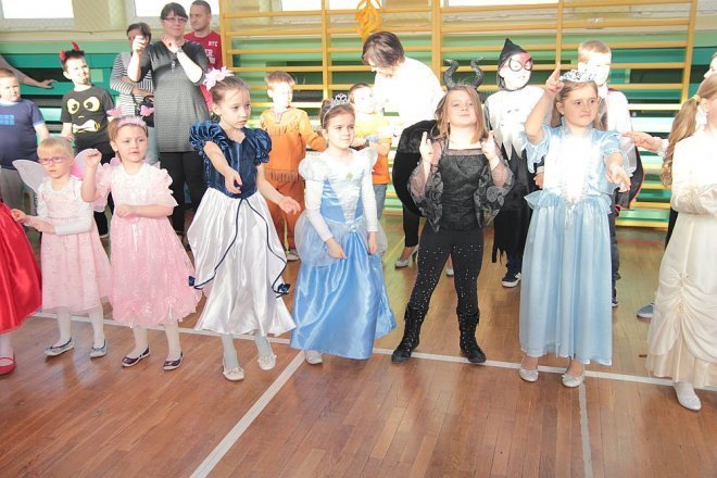 Ball karnawałowy w SP nr 2 [06.02.2015] - zdjęcie #74 - eOstroleka.pl