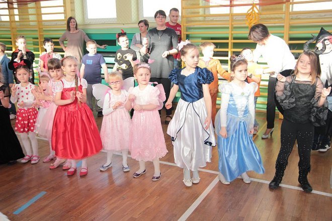 Ball karnawałowy w SP nr 2 [06.02.2015] - zdjęcie #72 - eOstroleka.pl
