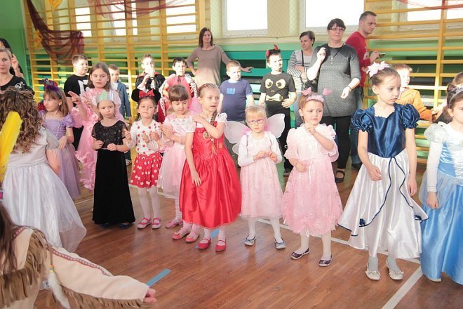 Ball karnawałowy w SP nr 2 [06.02.2015] - zdjęcie #70 - eOstroleka.pl