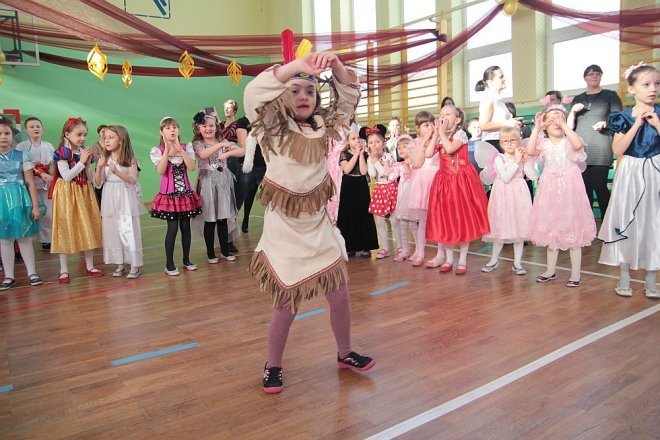 Ball karnawałowy w SP nr 2 [06.02.2015] - zdjęcie #77 - eOstroleka.pl