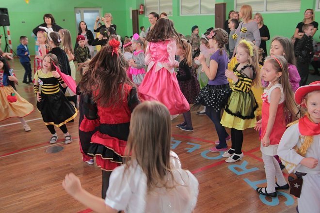 Ball karnawałowy w SP nr 2 [06.02.2015] - zdjęcie #68 - eOstroleka.pl