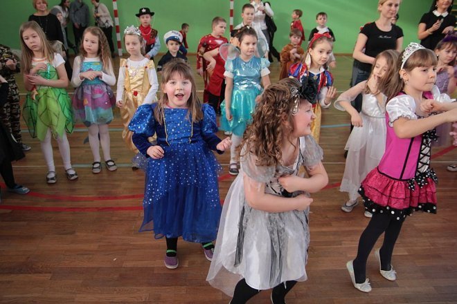 Ball karnawałowy w SP nr 2 [06.02.2015] - zdjęcie #60 - eOstroleka.pl