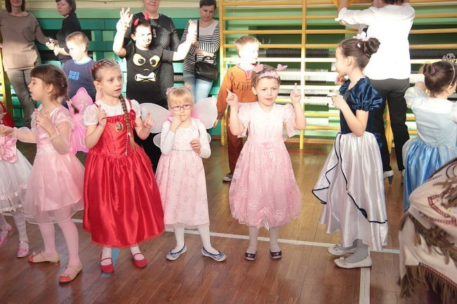 Ball karnawałowy w SP nr 2 [06.02.2015] - zdjęcie #51 - eOstroleka.pl