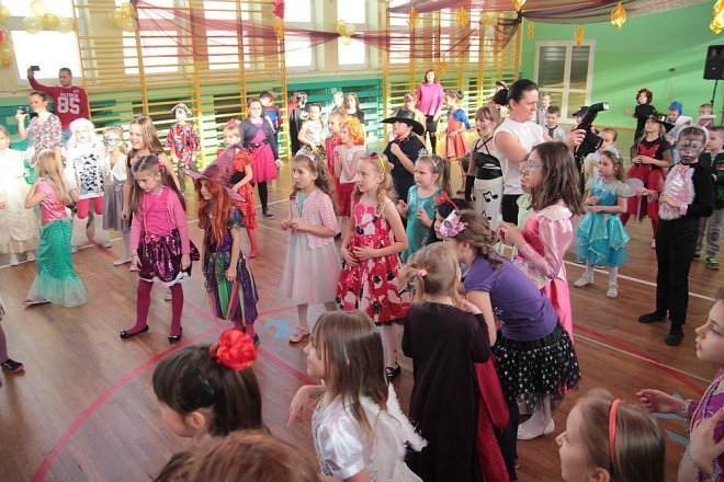 Ball karnawałowy w SP nr 2 [06.02.2015] - zdjęcie #52 - eOstroleka.pl