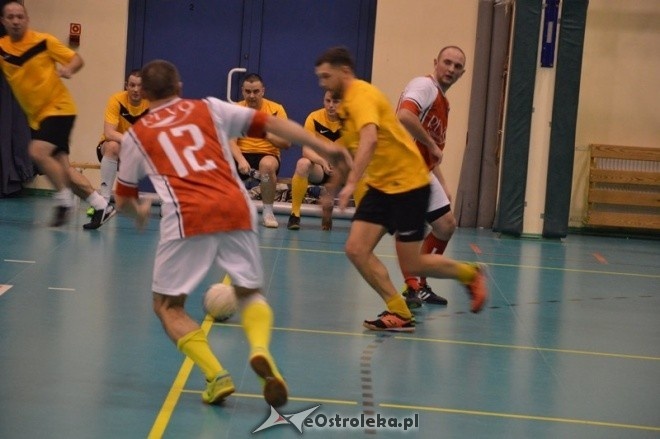 Nocna Liga Futsalu - 8. kolejka [06.02.2015] - zdjęcie #12 - eOstroleka.pl