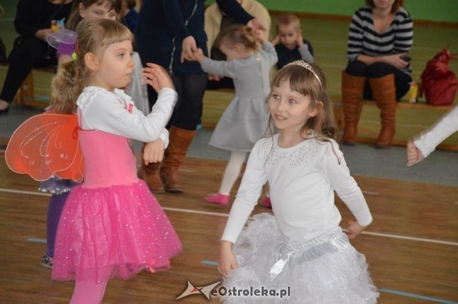 Zabawa choinkowa dla dzieci z os. Traugutta, Parkowe, Witosa [07.02.2015] - zdjęcie #24 - eOstroleka.pl