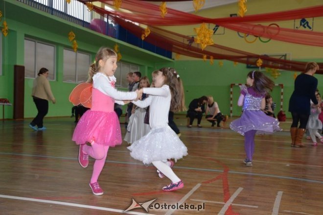 Zabawa choinkowa dla dzieci z os. Traugutta, Parkowe, Witosa [07.02.2015] - zdjęcie #28 - eOstroleka.pl