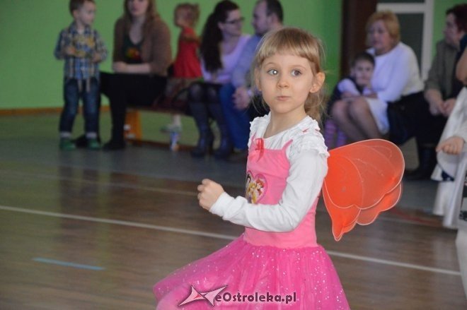 Zabawa choinkowa dla dzieci z os. Traugutta, Parkowe, Witosa [07.02.2015] - zdjęcie #39 - eOstroleka.pl