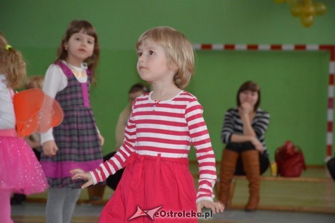Zabawa choinkowa dla dzieci z os. Traugutta, Parkowe, Witosa [07.02.2015] - zdjęcie #11 - eOstroleka.pl