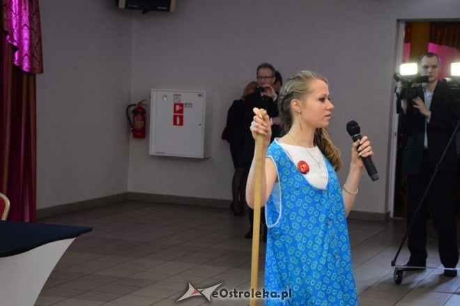 Studniówka ZSZ nr 4 w Ostrołęce [07.02.2015] - zdjęcie #145 - eOstroleka.pl