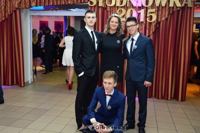 Studniówka ZSZ nr 4 w Ostrołęce [07.02.2015] - zdjęcie #108 - eOstroleka.pl