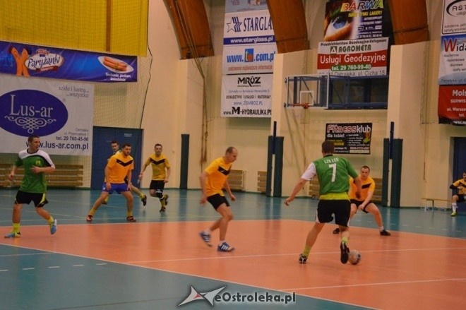 Nocna Liga Futsalu - 9. kolejka [08.02.2015] - zdjęcie #1 - eOstroleka.pl