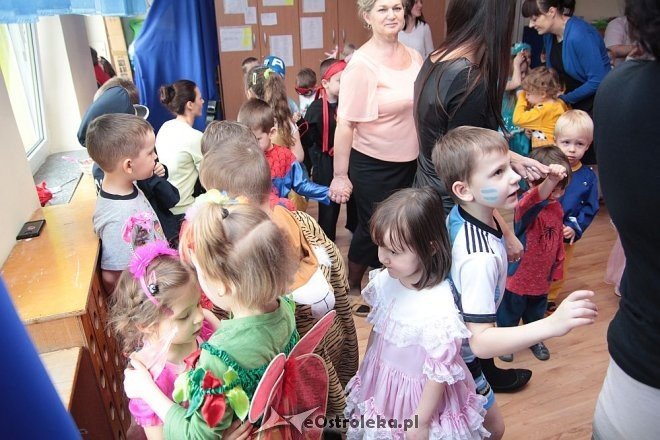 Ostrołęka: Zabawa choinkowa w Przedszkolu Miejskim nr 5 [10.02.2015] - zdjęcie #51 - eOstroleka.pl