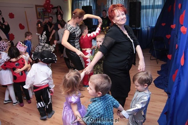 Ostrołęka: Zabawa choinkowa w Przedszkolu Miejskim nr 5 [10.02.2015] - zdjęcie #50 - eOstroleka.pl