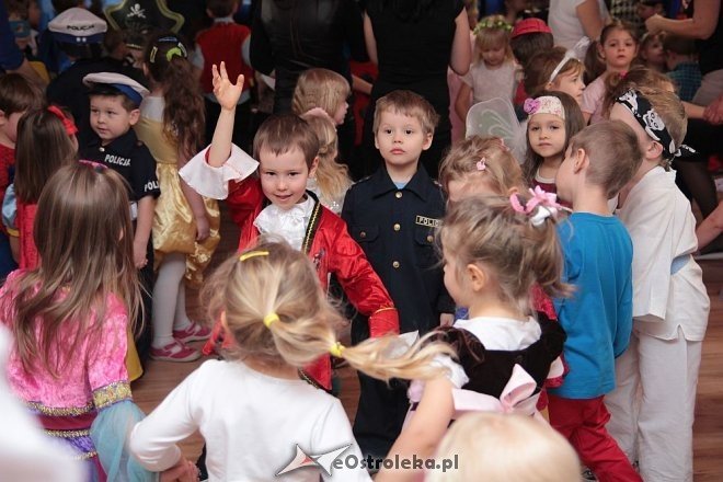 Ostrołęka: Zabawa choinkowa w Przedszkolu Miejskim nr 5 [10.02.2015] - zdjęcie #38 - eOstroleka.pl